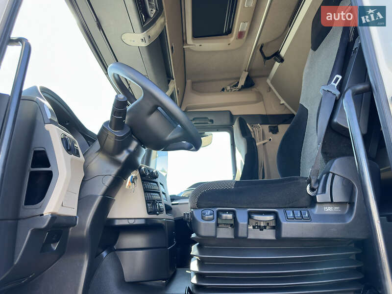 Контейнеровоз MAN TGX 2020 в Луцьку