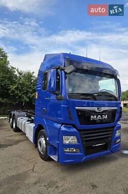 Контейнеровоз MAN TGX 2017 в 