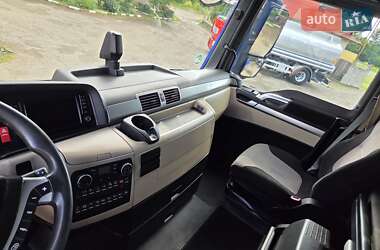 Контейнеровоз MAN TGX 2017 в 