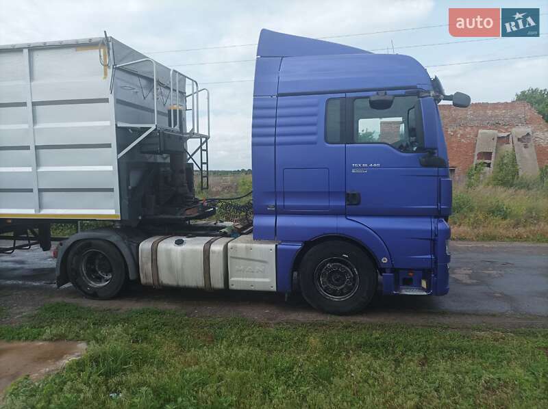 Тягач MAN TGX 2015 в Киеве фото 7 Тягач MAN TGX 2015 в Киеве