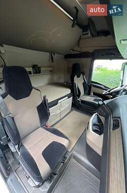 Контейнеровоз MAN TGX 2021 в 