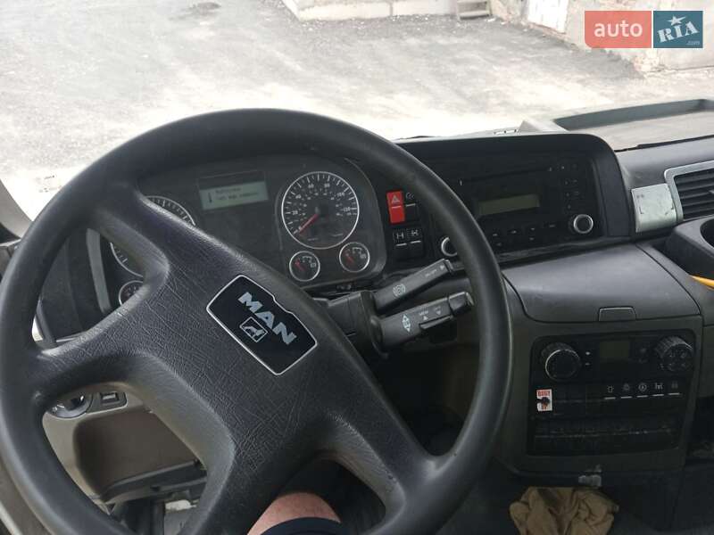Самоскид MAN TGX 2010 в Луцьку
