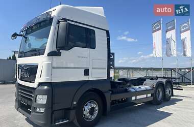 Контейнеровоз MAN TGX 2020 в 