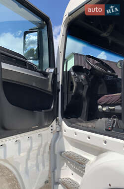 Контейнеровоз MAN TGX 2014 в 