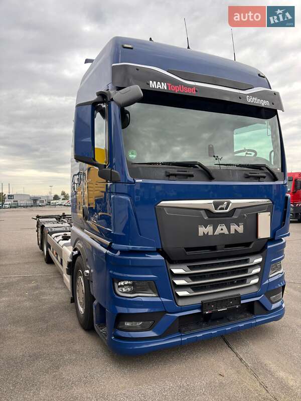 Контейнеровоз MAN TGX 2021 в Заліщиках