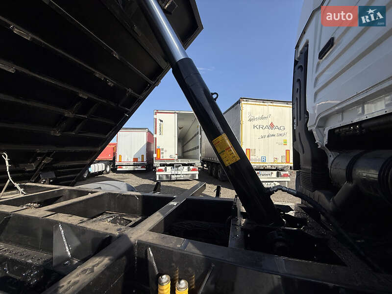 Самоскид MAN TGX 2014 в Києві