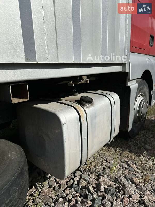 Контейнеровоз MAN TGX 2009 в Києві