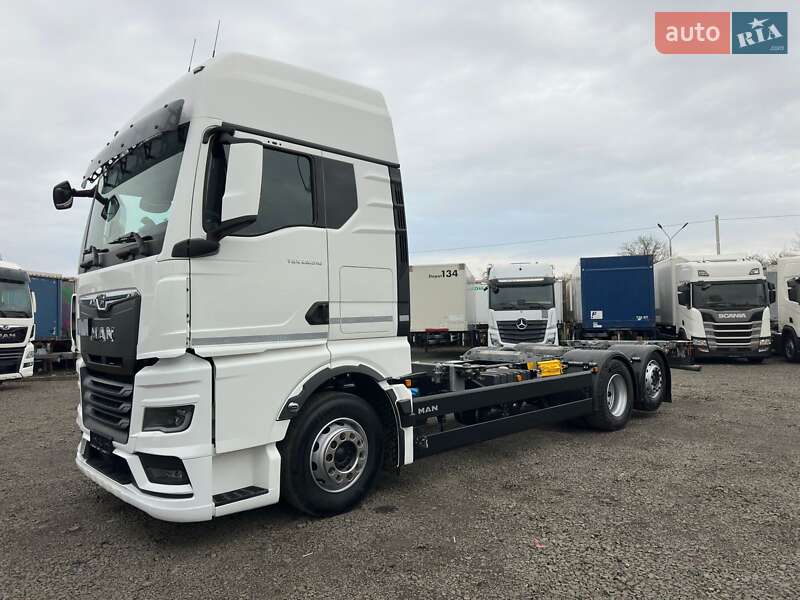 Контейнеровоз MAN TGX 2021 в Луцьку фото Контейнеровоз MAN TGX 2021 в Луцьку