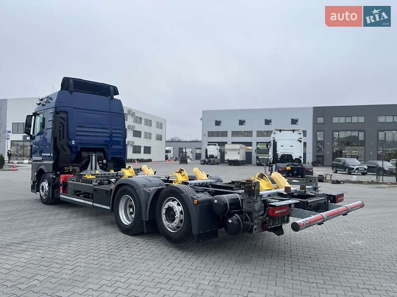 Контейнеровоз MAN TGX 2022 в Чернівцях
