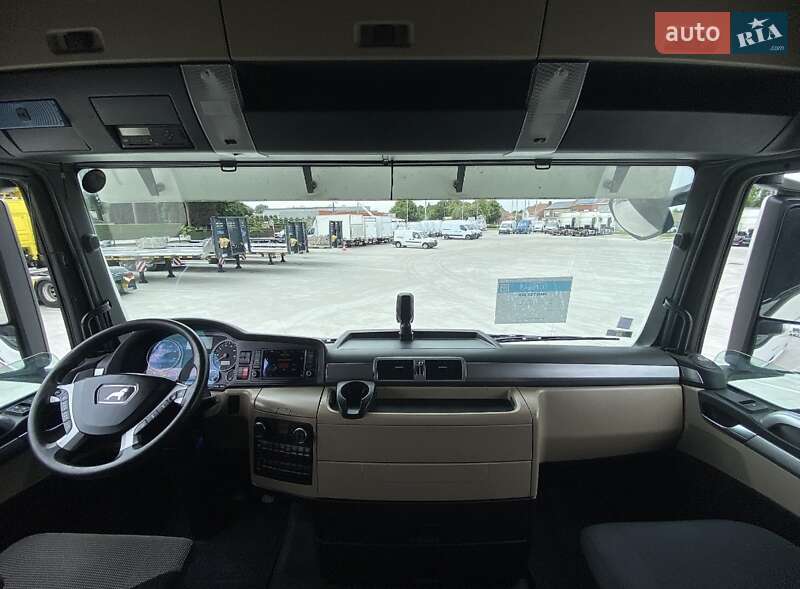 Тягач MAN TGX 2018 в Красном фото 11 Тягач MAN TGX 2018 в Красном