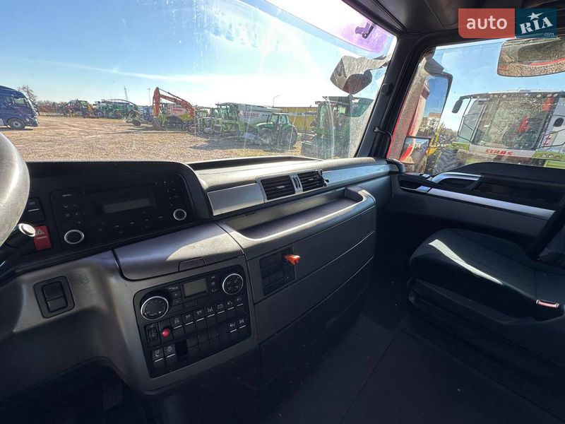 Контейнеровоз MAN TGX 2009 в Киеве