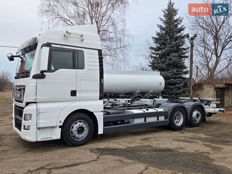 Контейнеровоз MAN TGX 2015 в Черновцах