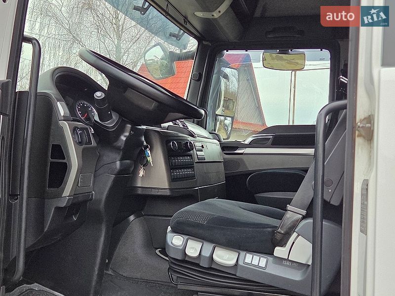 Контейнеровоз MAN TGX 2015 в Черновцах