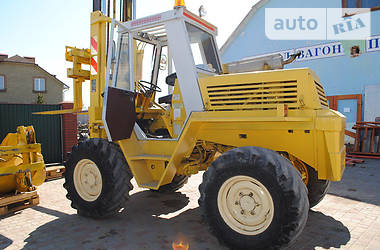 Вилочний навантажувач Manitou MC 1983 в 