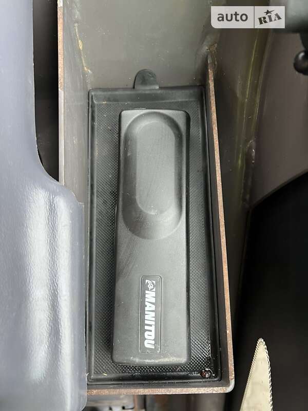 Телескопический погрузчик Manitou MLT 634-120 LSU 2013 в Луцке фото 30 Телескопический погрузчик Manitou MLT 634-120 LSU 2013 в Луцке