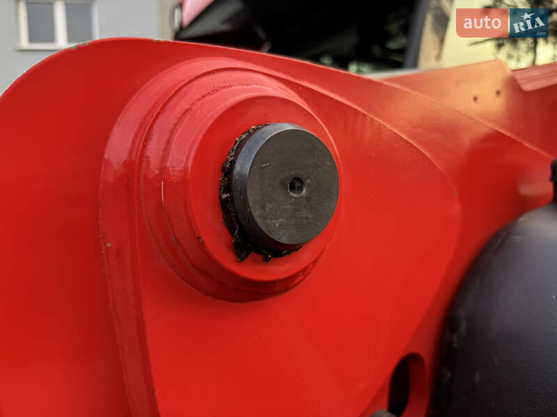 Телескопічні навантажувачі Manitou MLT 735 LSU 2010 в Теребовлі