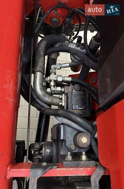 Телескопический погрузчик Manitou MT 732 2004 в 