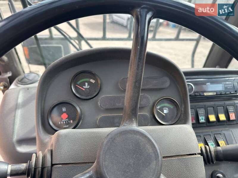 Фронтальні навантажувачі Manitou MT 732 2001 в Києві
