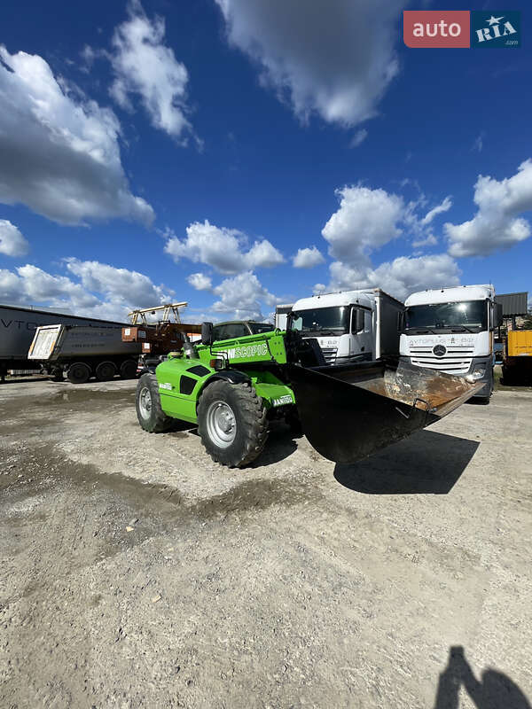Телескопічні навантажувачі Manitou MT 932 2005 в Ужгороді