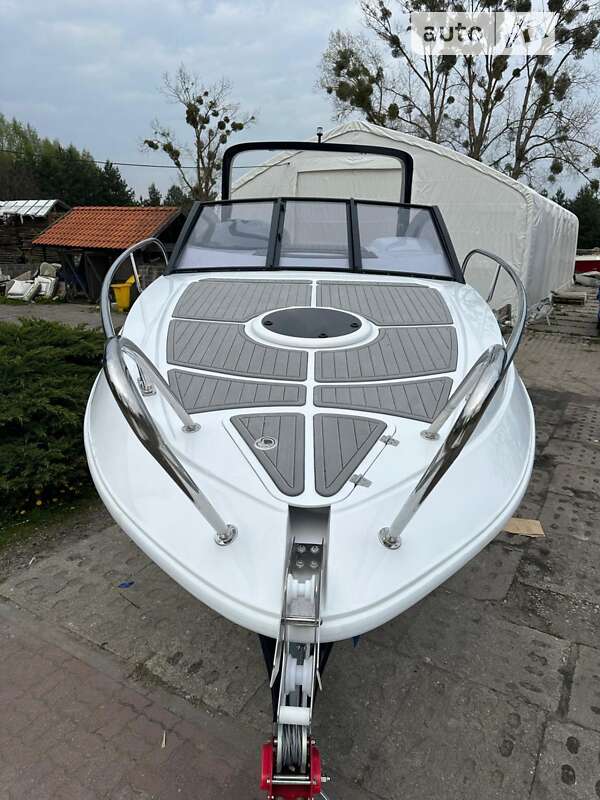 Моторна яхта Mano Marine 32 2023 в Кам'янець-Подільському