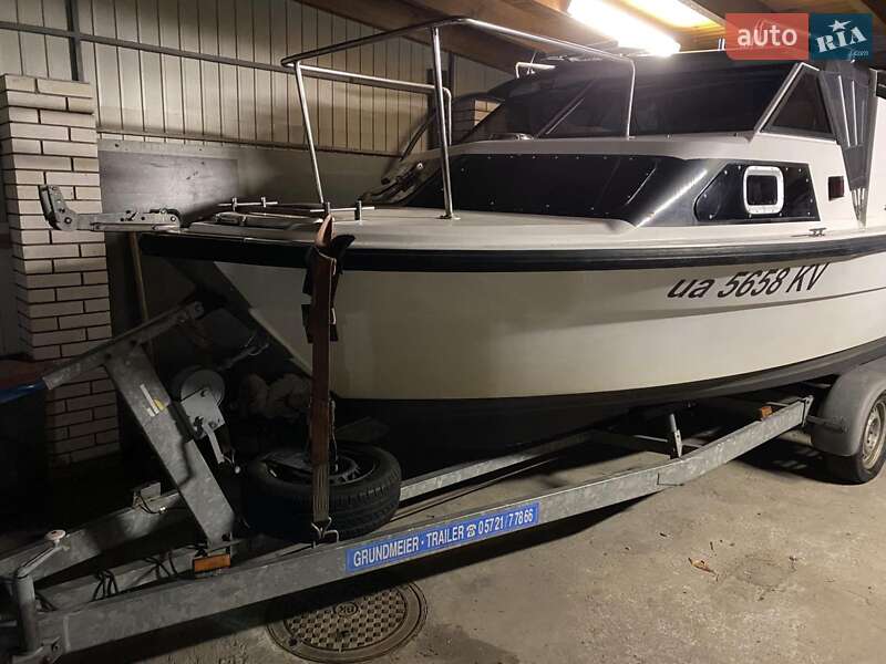 Катер Mariah SX 1982 в Киеве фото 12 Катер Mariah SX 1982 в Киеве