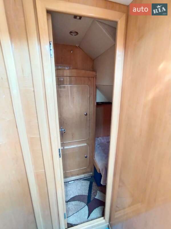 Моторная яхта Marina Group MG 2006 в Киеве фото 10 Моторная яхта Marina Group MG 2006 в Киеве