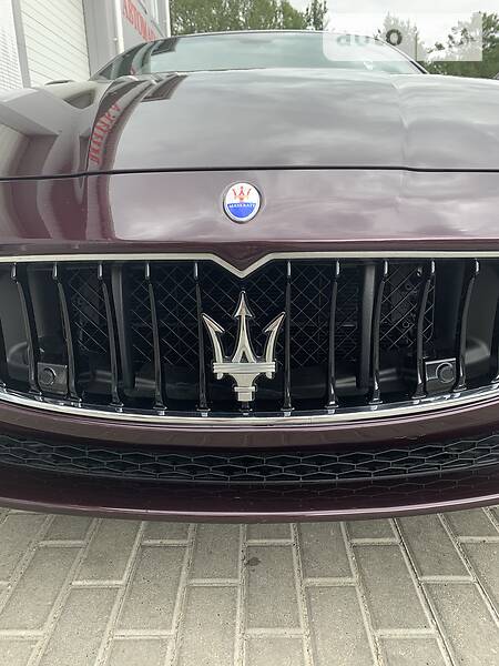 Седан Maserati Ghibli 2015 в Києві