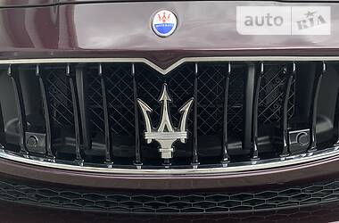 Седан Maserati Ghibli 2015 в Києві