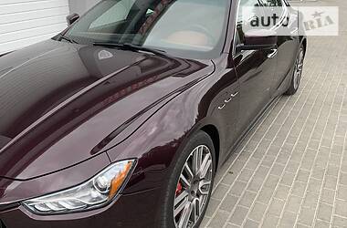 Седан Maserati Ghibli 2015 в Києві