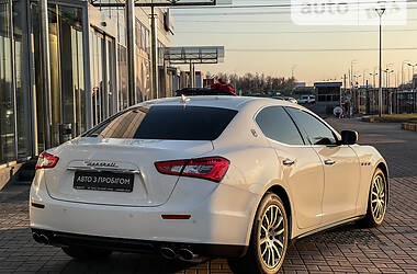 Седан Maserati Ghibli 2014 в Киеве