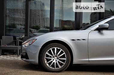 Седан Maserati Ghibli 2013 в Києві