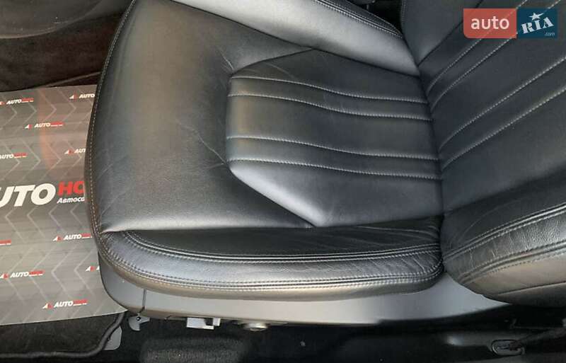 Седан Maserati Ghibli 2014 в Львові