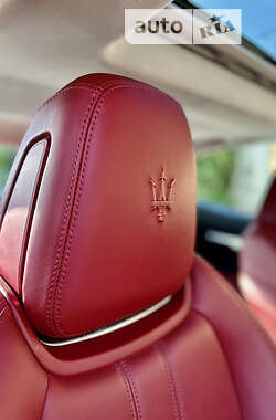 Седан Maserati Ghibli 2016 в 