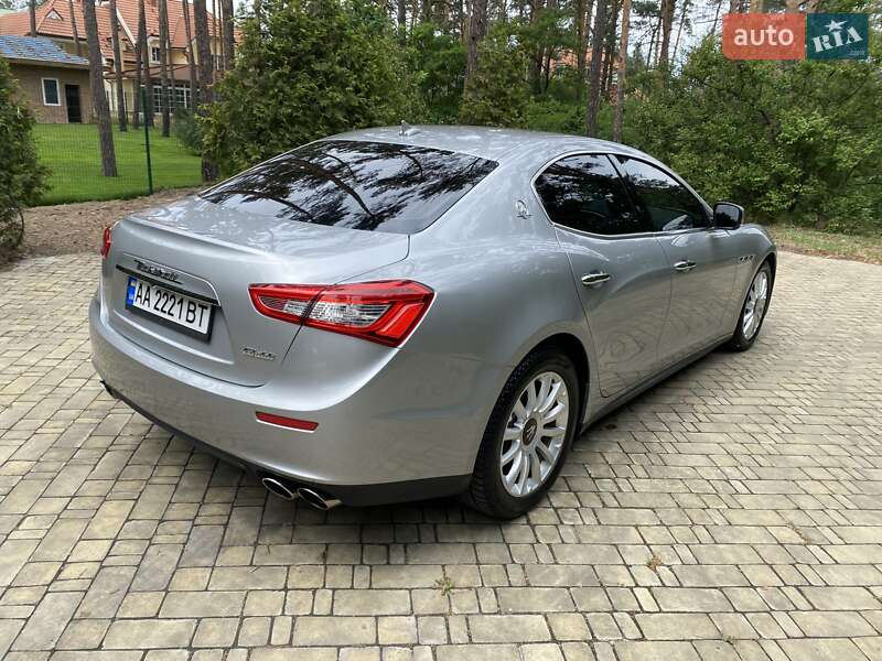 Седан Maserati Ghibli 2013 в Киеве