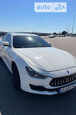 Седан Maserati Ghibli 2019 в Киеве