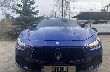 Седан Maserati Ghibli 2016 в 
