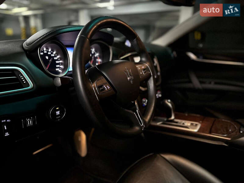 Седан Maserati Ghibli 2016 в Днепре
