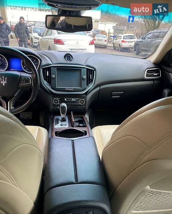 Седан Maserati Ghibli 2014 в Киеве