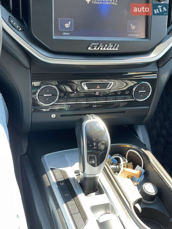 Седан Maserati Ghibli 2015 в Одессе
