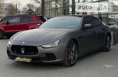 Седан Maserati Ghibli 2013 в Івано-Франківську