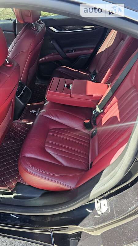 Седан Maserati Ghibli 2014 в Тальному