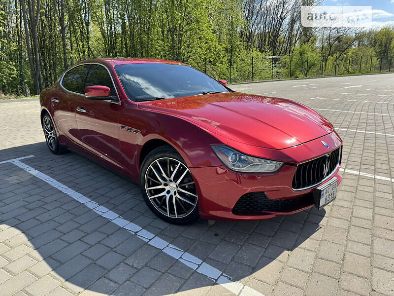 Седан Maserati Ghibli 2014 в Луцьку