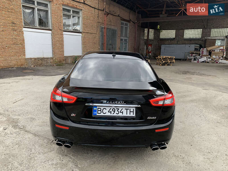 Седан Maserati Ghibli 2014 в Львові