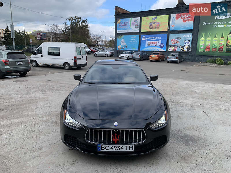 Седан Maserati Ghibli 2014 в Львові