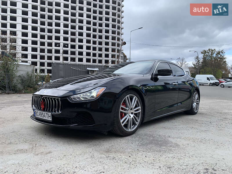 Седан Maserati Ghibli 2014 в Львові