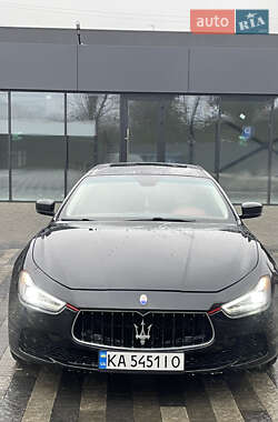 Седан Maserati Ghibli 2014 в Ужгороде