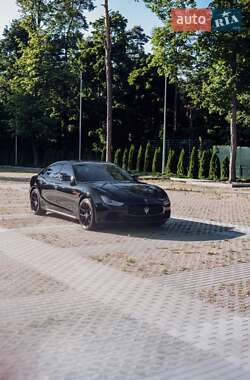 Седан Maserati Ghibli 2014 в 
