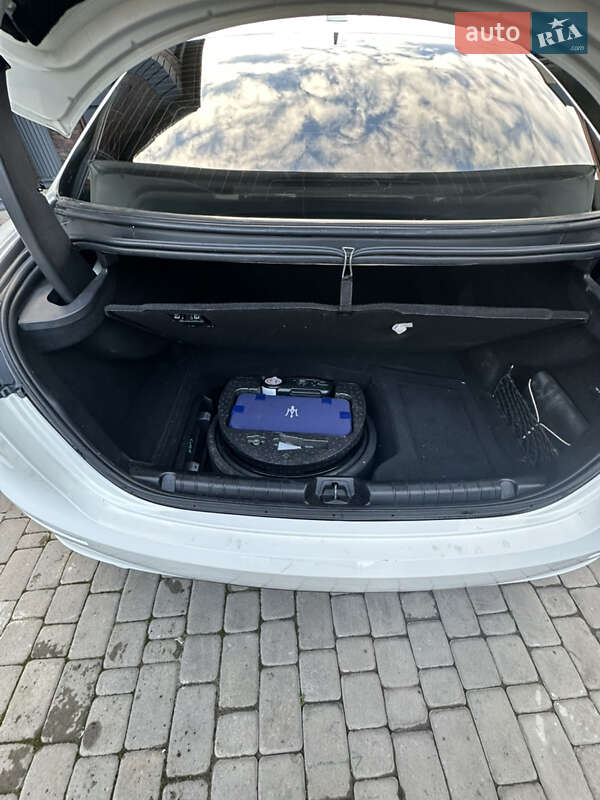 Седан Maserati Ghibli 2013 в Одессе фото 20 Седан Maserati Ghibli 2013 в Одессе