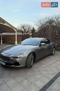 Седан Maserati Ghibli 2013 в Києві