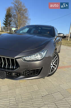 Седан Maserati Ghibli 2017 в Львове